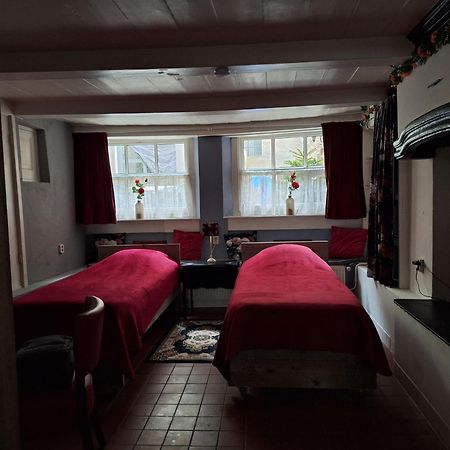 مبيت وإفطار كامْبِن De Zevenster "Gevestigd Aan De Winkelstraat" المظهر الخارجي الصورة