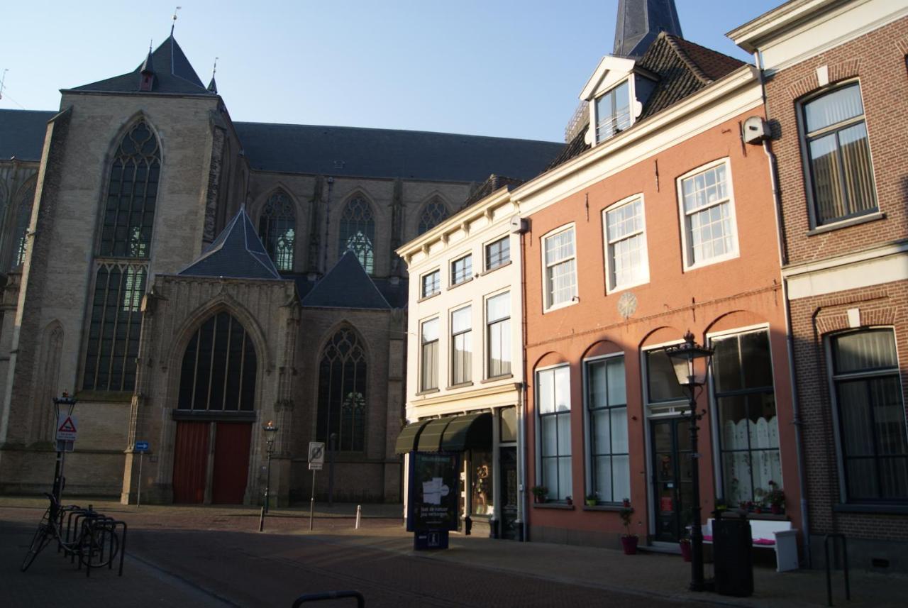 مبيت وإفطار كامْبِن De Zevenster "Gevestigd Aan De Winkelstraat" المظهر الخارجي الصورة