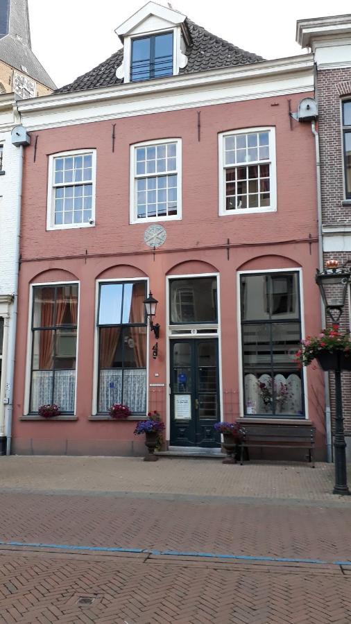 مبيت وإفطار كامْبِن De Zevenster "Gevestigd Aan De Winkelstraat" المظهر الخارجي الصورة