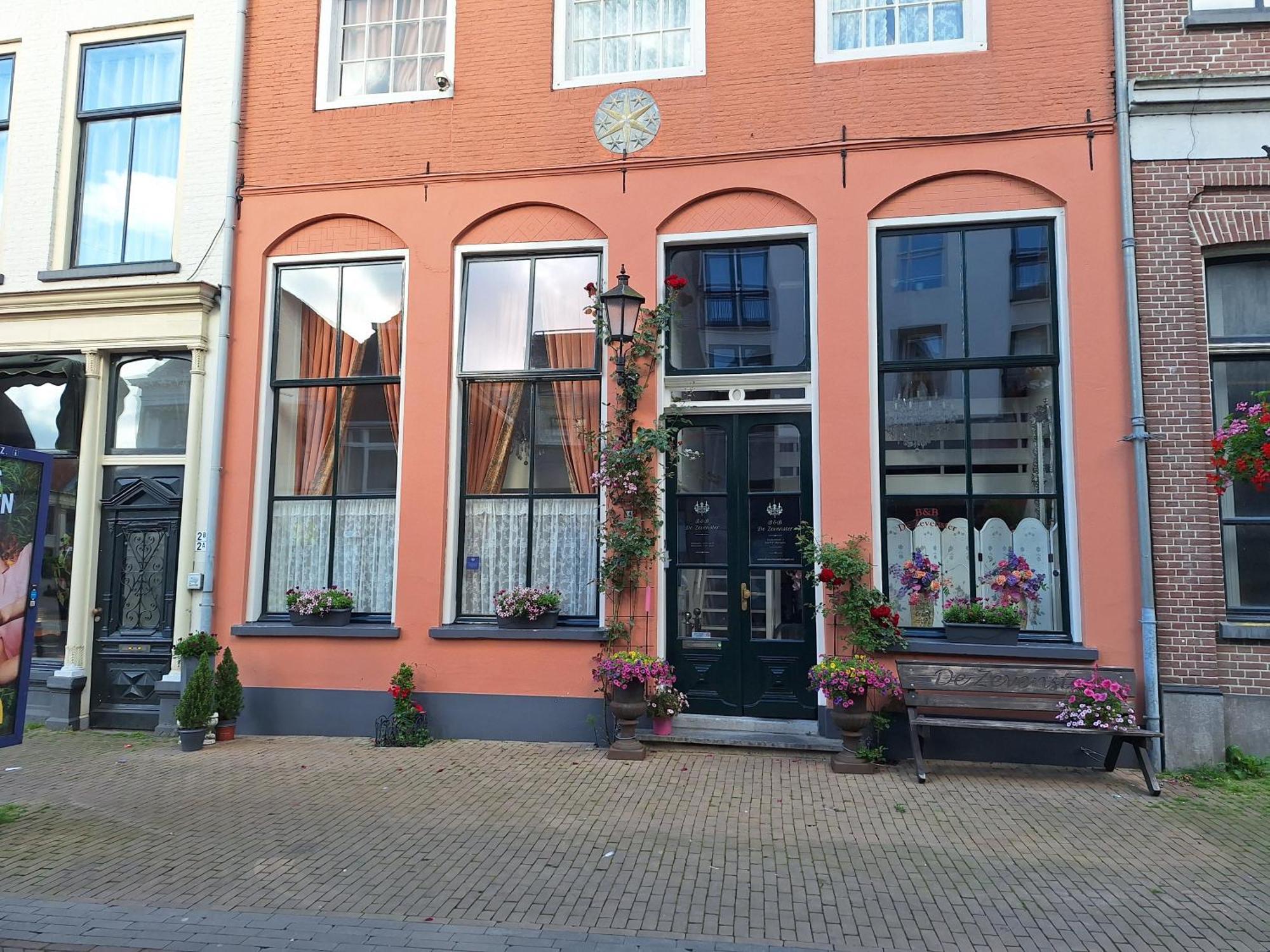 مبيت وإفطار كامْبِن De Zevenster "Gevestigd Aan De Winkelstraat" المظهر الخارجي الصورة