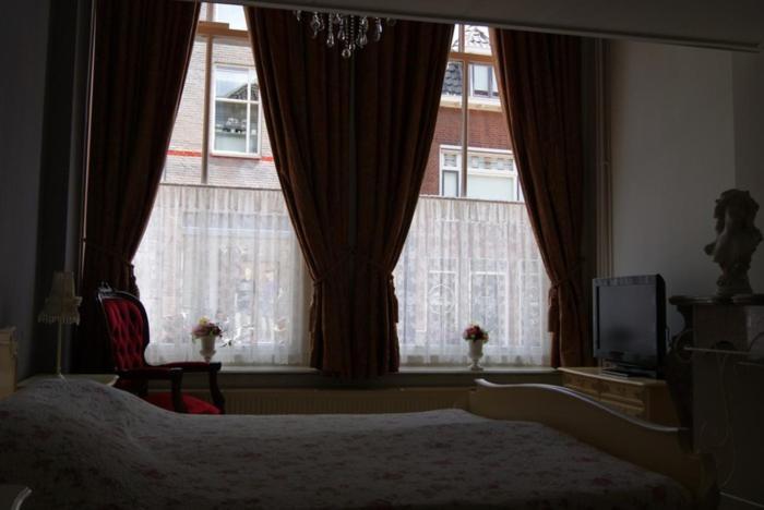 مبيت وإفطار كامْبِن De Zevenster "Gevestigd Aan De Winkelstraat" المظهر الخارجي الصورة